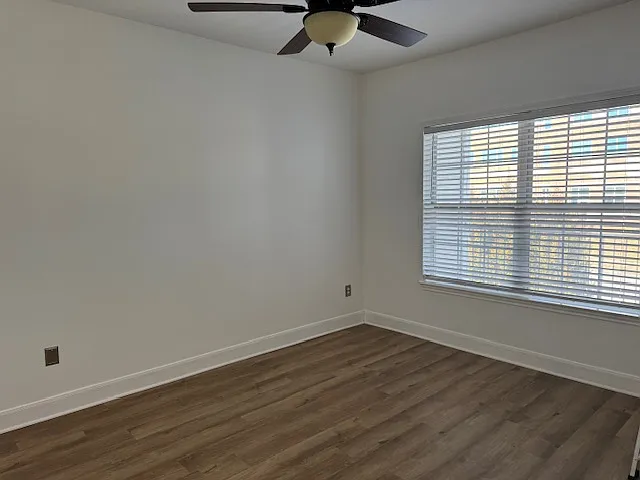 11607 Tomahawk Creek Pkwy #K — Photo 10