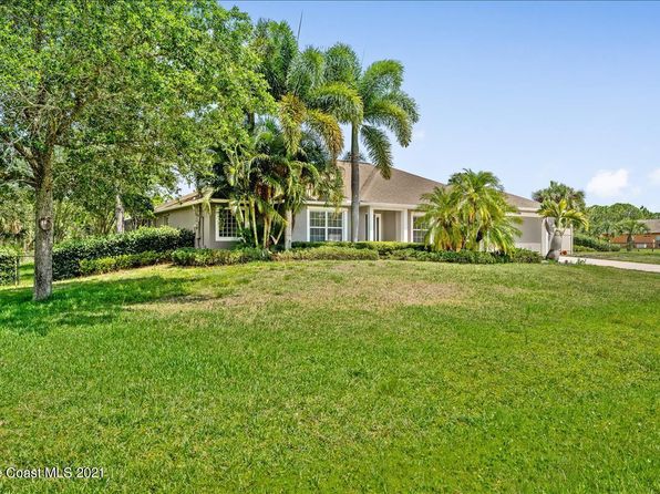 5867 Treasure Ln