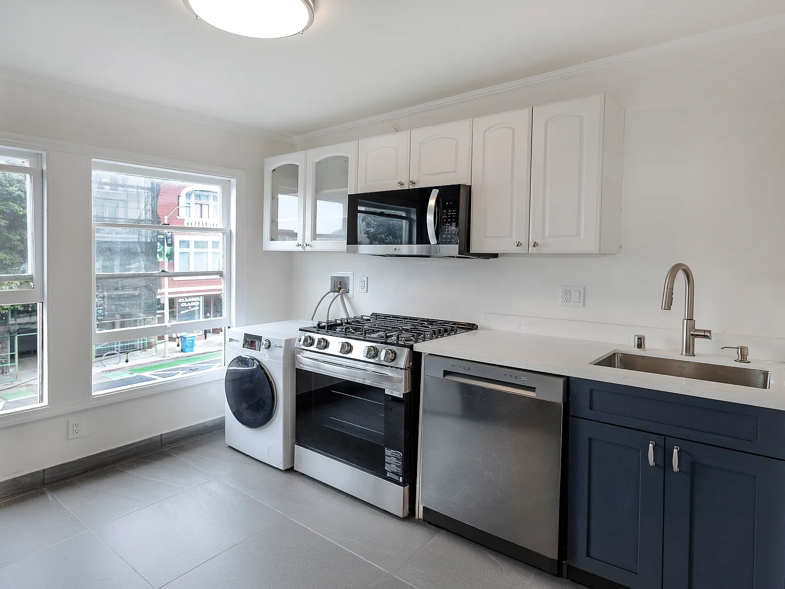 1 bed, 650 sqft, $4,495 — Photo 3