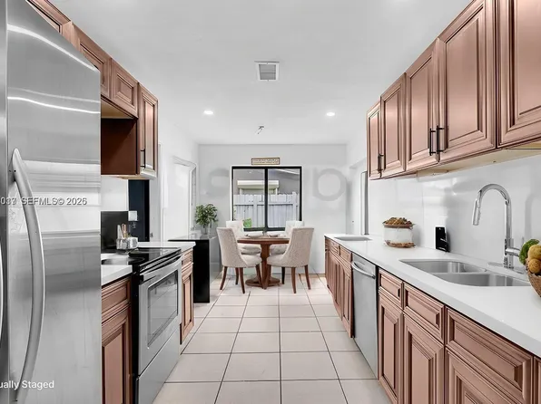 2240 NW 51st Ave, Lauderhill, FL 33313