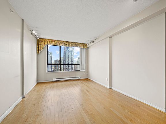 3rd image of 1189 Howe St #1804