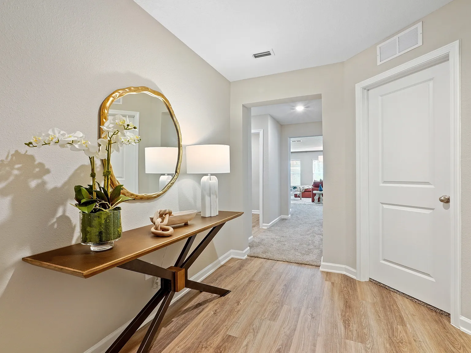 North Pointe Residences — Photo 2