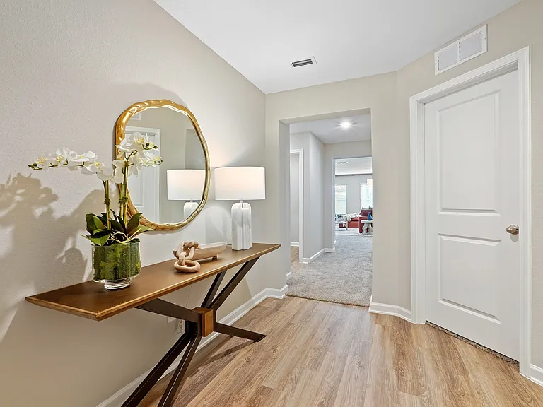 North Pointe Residences — Photo 2