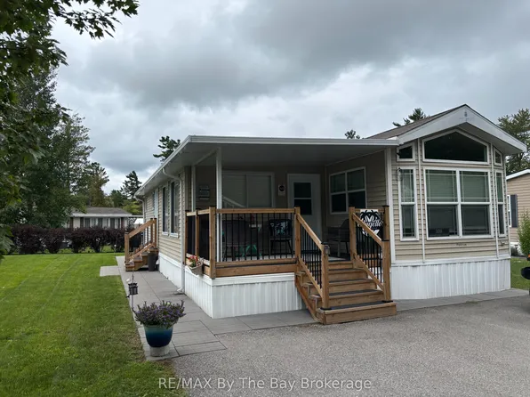 108 Madawaska Trl, Wasaga Beach, ON L9Z 1X7