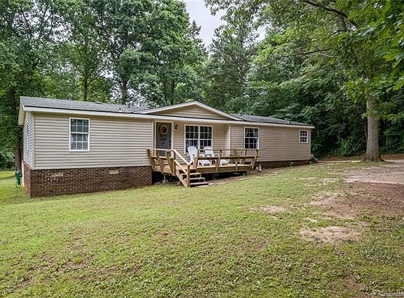 3rd image of 199 Deerchase Cir