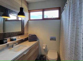 1001 N 32nd St, Renton, WA 98056