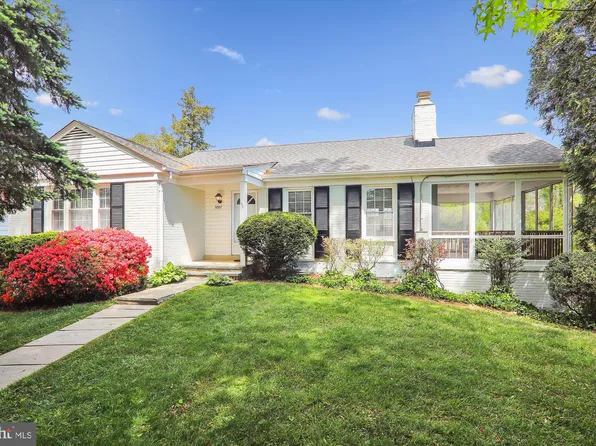 5007 Benton Ave, Bethesda, MD 20814
