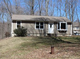67 E Haddam Colchester Tpke, Moodus, CT 06469