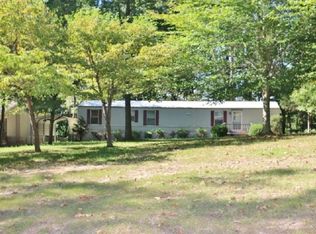 16 Oak Cir, Fountain Run, KY 42133