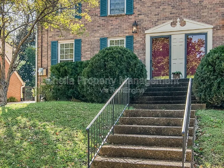 2615 Habersham Ave — Photo 4