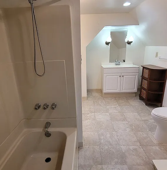 103 Perrin Ave #3 — Photo 8