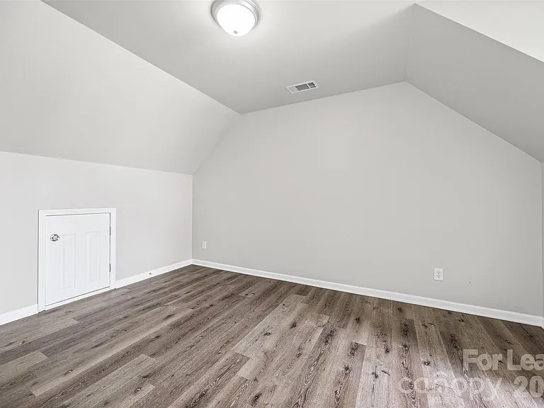 5194 Brooktree Dr — Photo 19