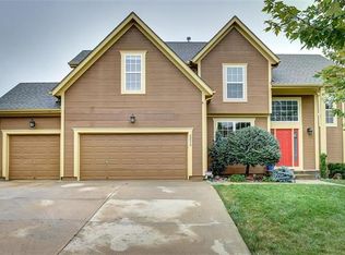 2215 W Elm St, Olathe, KS 66061