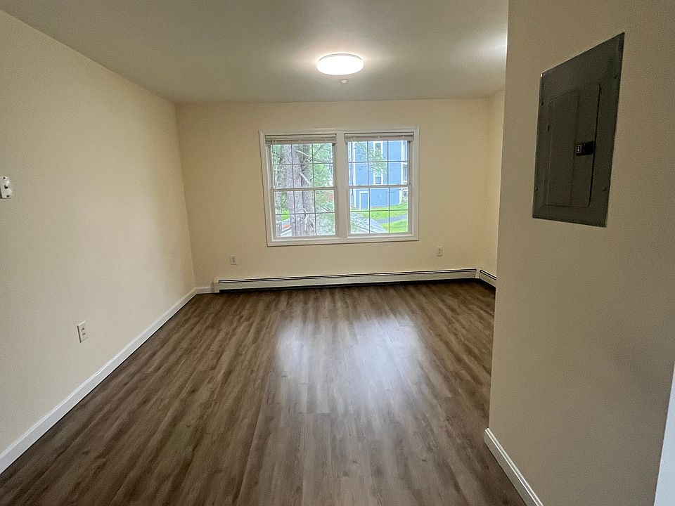 Looking into the Living Room from Kitchen