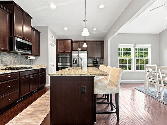 5th image of 7773 Dominick Dr
