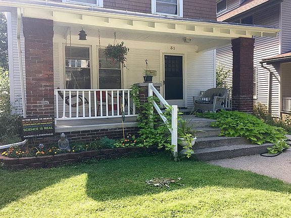 2nd image of 31 Auburn Ave SE