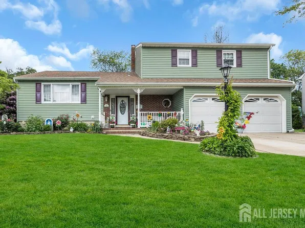 4 Anne Ter, South Amboy, NJ 08879