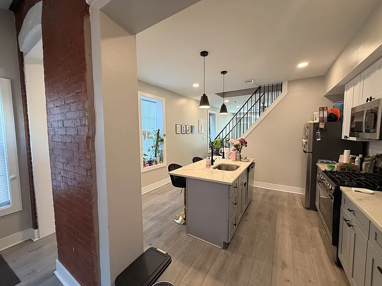 3760 Cresson St — Photo 6