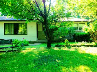 7621 N 50th St, Brown Deer, WI 53223
