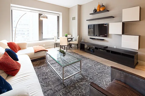 Rented by Town Residential | media 31