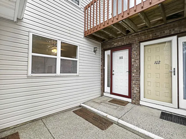 101 E Woodland Ave #E101, Absecon, NJ 08201