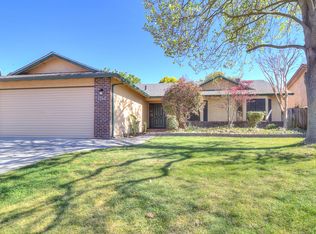 1744 Burgundy Dr, Lodi, CA 95242