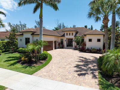 686 Hernando Dr, Marco Island, FL, 34145