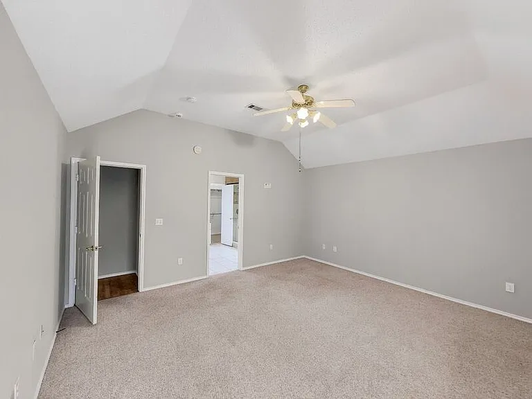 7601 King Arthur Rd — Photo 9