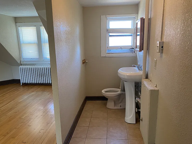 2958 N Prospect Ave — Photo 21