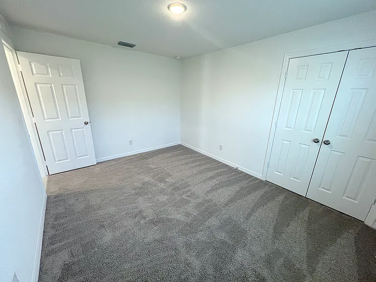 1510 SW 13th Ter — Photo 9