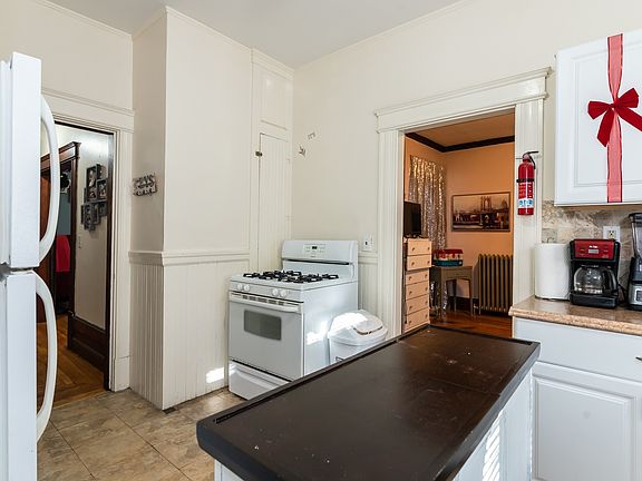 5th image of 126 A&B Kinsley Street