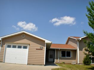 161 Delta Dr APT 1, Minot Afb, ND 58704