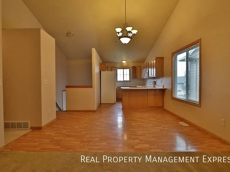 1111 S Dundee Dr — Photo 4