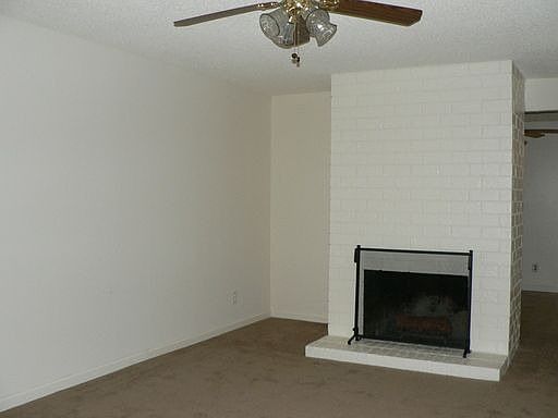 3rd image of 8913 Montoya St
