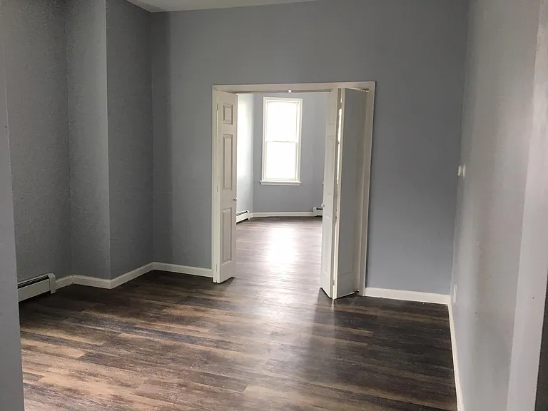 128 N 8th St #1 — Photo 3
