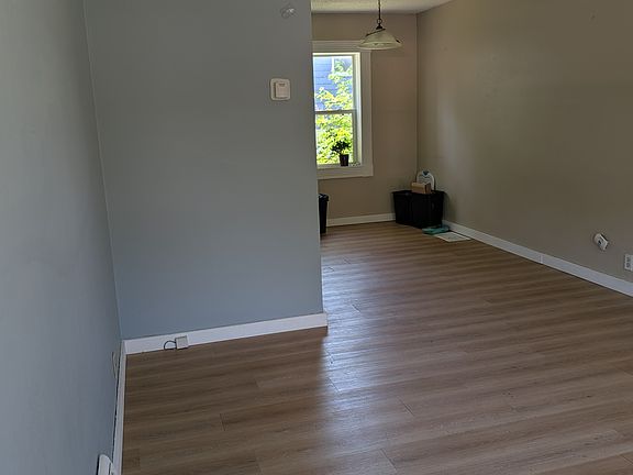 2nd image of 334 1st Ave S
