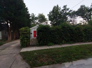 517 Woodston Rd, Rockville, MD 20850