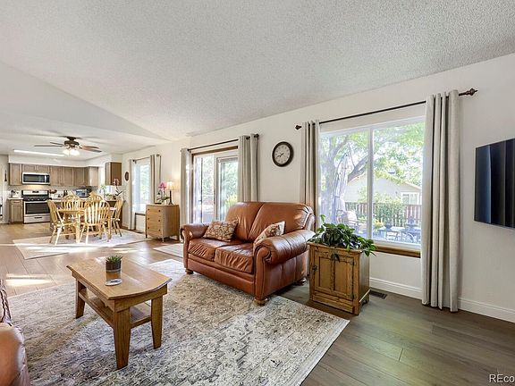 4th image of 9432 S Crestmore Way