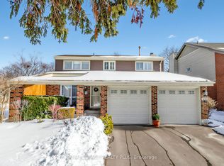 4138 Marigold Cres, Mississauga, ON L5L1Y7