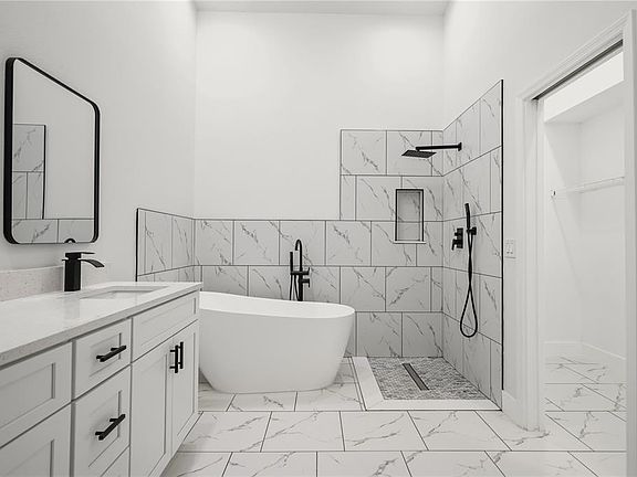 3rd image of 14510 QUAIL TRAIL CIRCLE