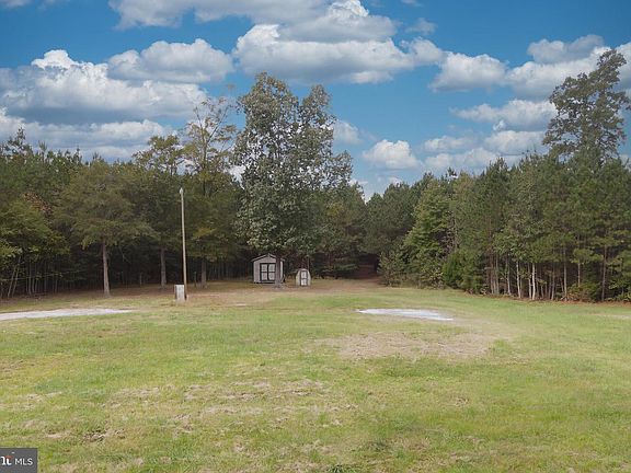 3rd image of 24959 Collins Wharf Rd