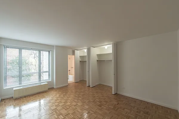 Rented by Solow Realty | media 6