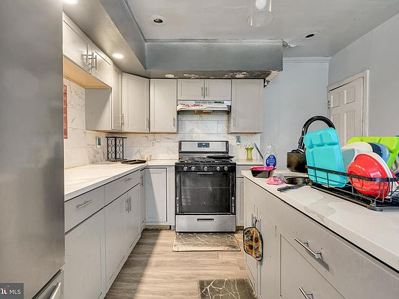 3rd image of 2282 Cove Rd