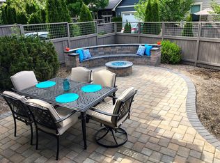 425 Clinton St, Ashland, OR 97520