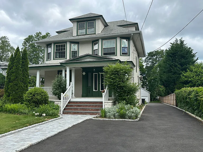 27 Dosoris Way — Photo 1