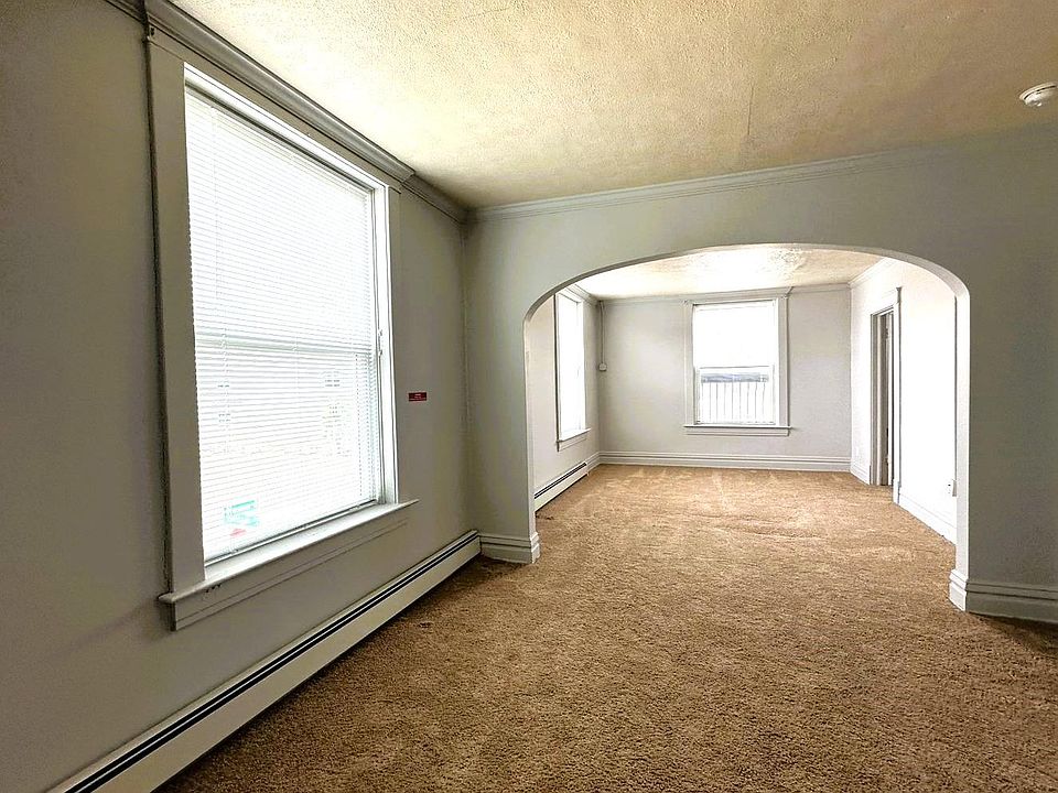 1st image of 800 E Michigan Ave #1