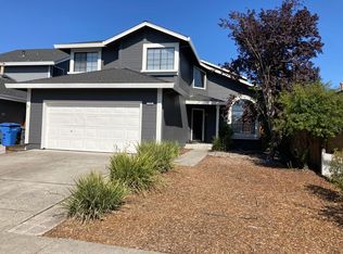7492 Maximillian Pl, Rohnert Park, CA 94928
