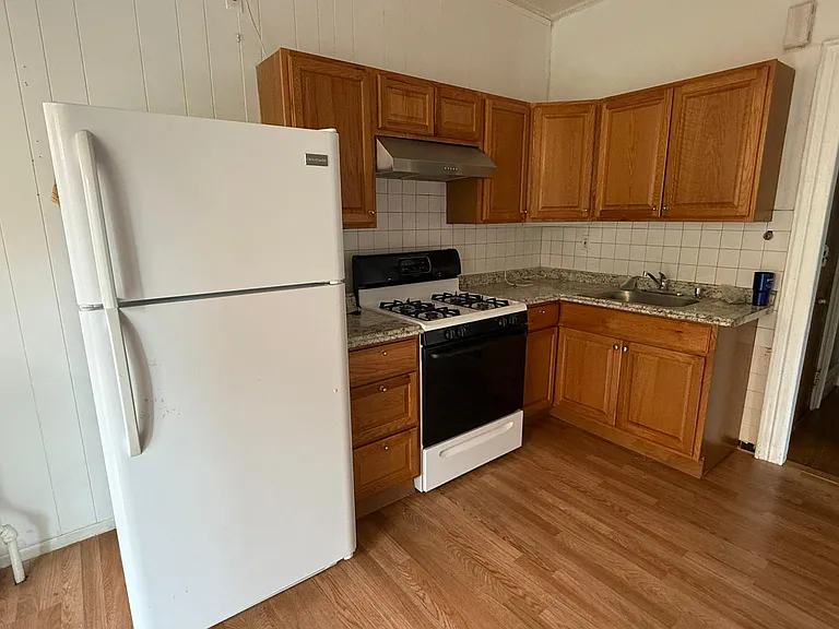 1859 Matthews Ave #1 — Photo 4