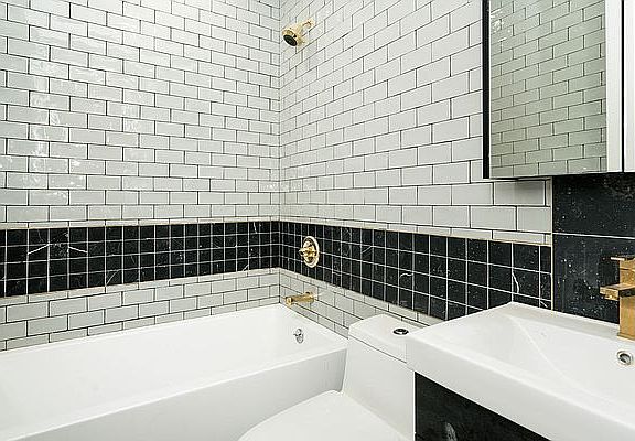 4th image of 1087 Gates Ave #1E