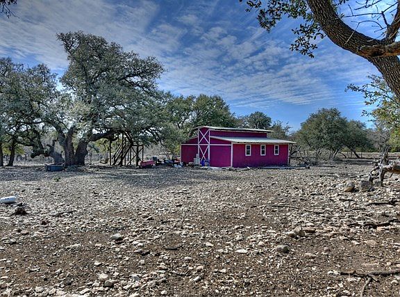 2nd image of 2472 Thrill Hill Dr